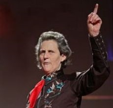Temple Grandin speaking at TED (https://upload.wikimedia.org/wikipedia/commons/3/38/Temple_Grandin_at_TED.jpg